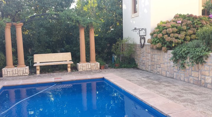 Petit and Grande Plaisir