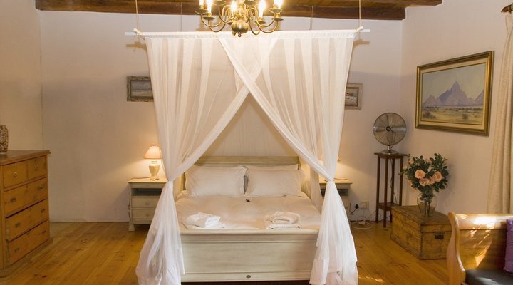 Yellowood House - Cape Dutch Quarters