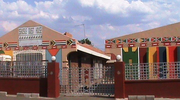 Sekusile Guest House