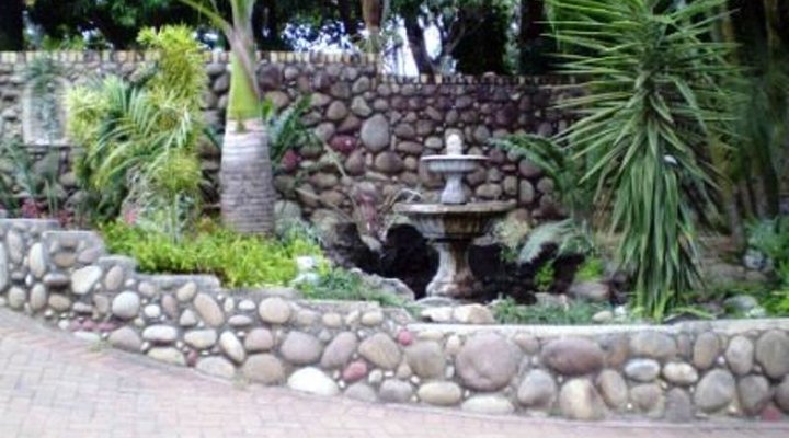 12 Palm Avenue