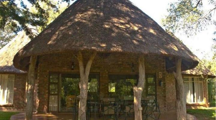 Mphangele Lodge