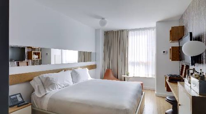 McCarren Hotel & Pool