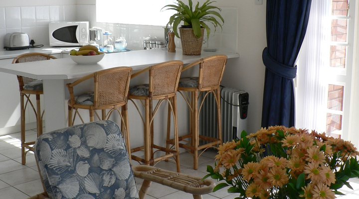 Treetops Guest Cottage