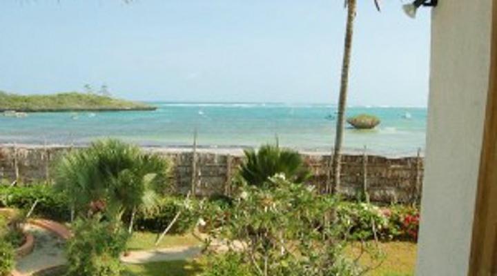 Plantation House and Cottage