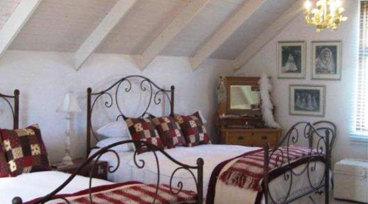 Old Kilgobbin Farm Cottages