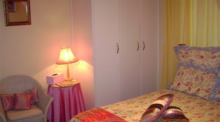 Strelitzia Guest House