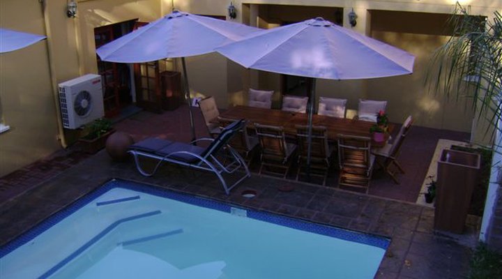 Strelitzia Guest House