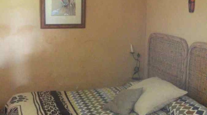 The Falls Backpackers & Adventures