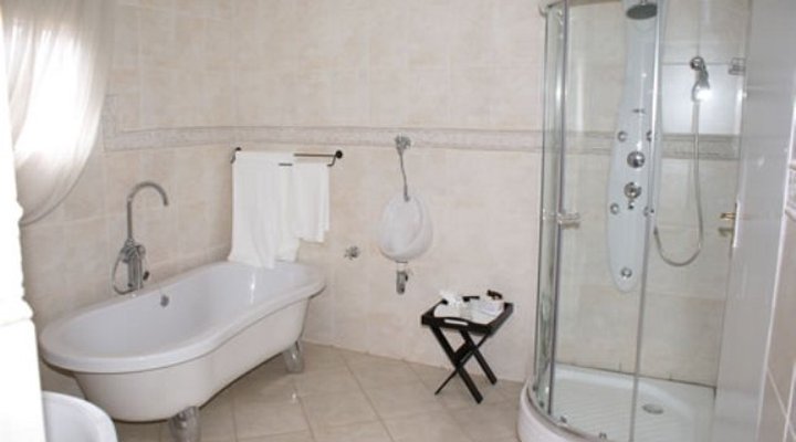 Aluane Guest Suites Venda