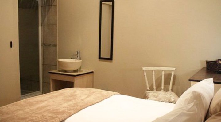 Guest House on Irvine