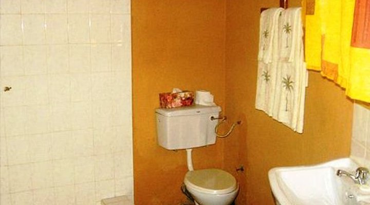 Banana Island Guest House