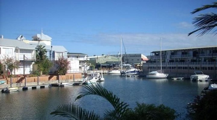 The Quays Apartments