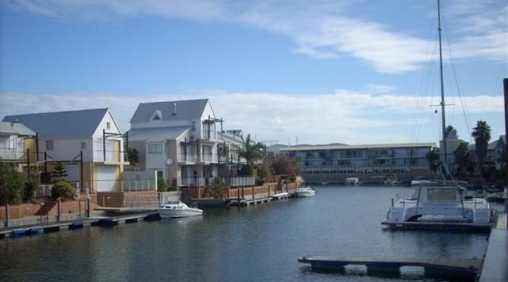 The Quays Apartments