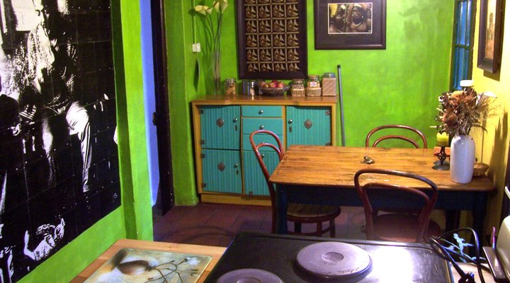 Mhambi - The Traveller B&B