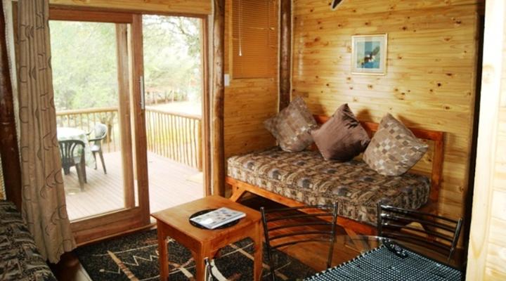 Kheis Riverside Lodge