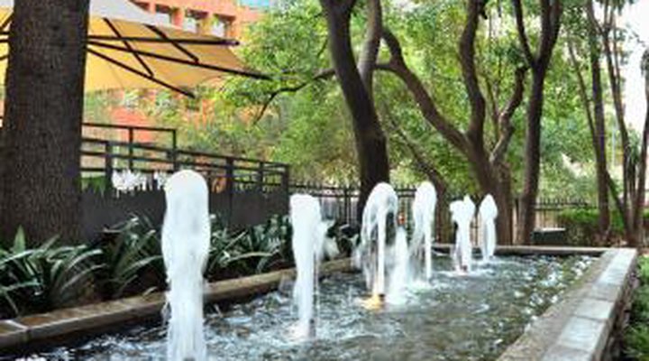 Protea Hotel Parktonian All Suite
