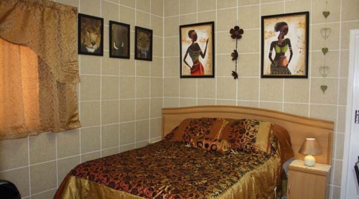 Ikaia Africa Lodge - Out of Africa Guest Houses