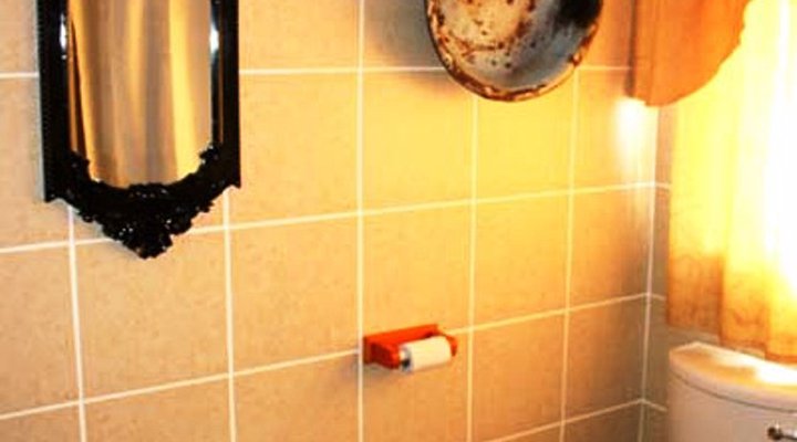 Ikaia Africa Lodge - Out of Africa Guest Houses