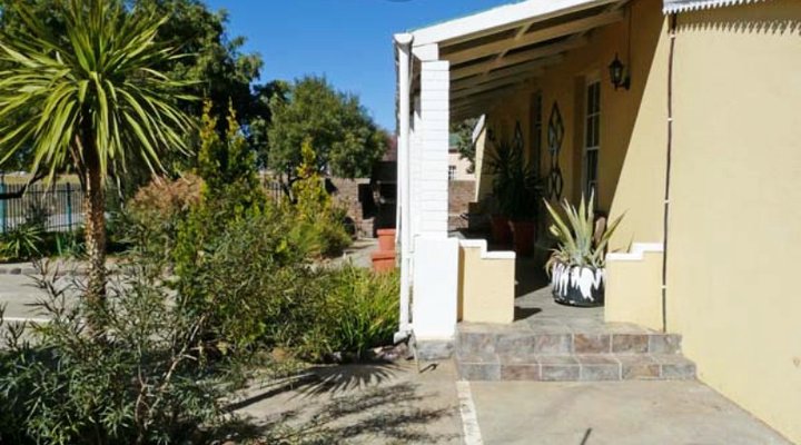 Out of Africa Lodge - Out of Africa Guest Houses