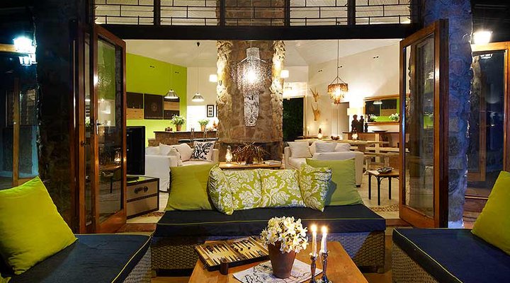 Madzi Kuwala Lake Retreat