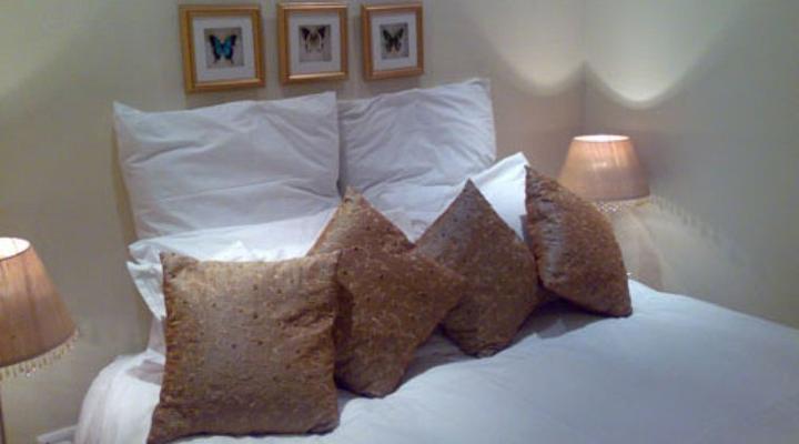 Afrika Sun Suites: Papa G's Accommodation