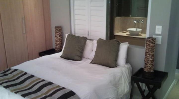 Afrika Sun Suites: Papa G's Accommodation