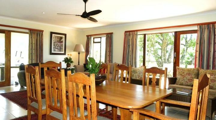 Birdsong Cottages Number Nine Poplar Drive