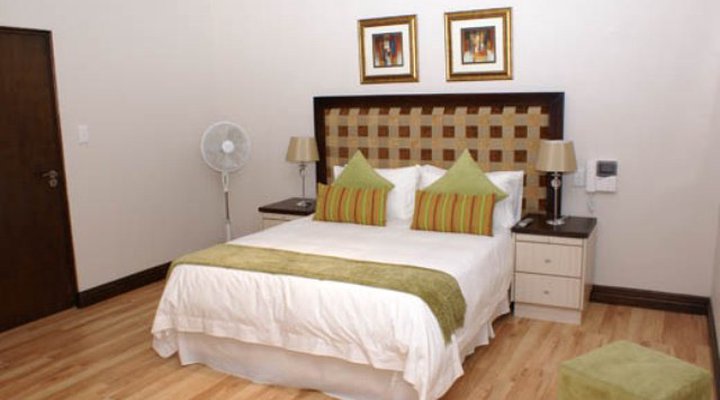5th Avenue Lodge