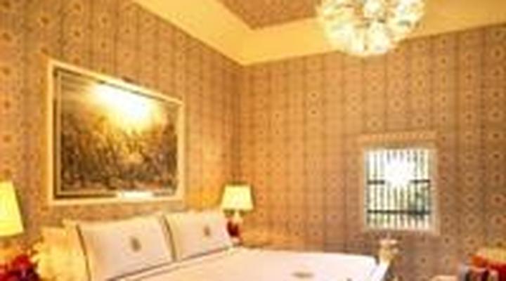 SUJÁN Rajmahal Palace