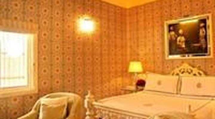 SUJÁN Rajmahal Palace