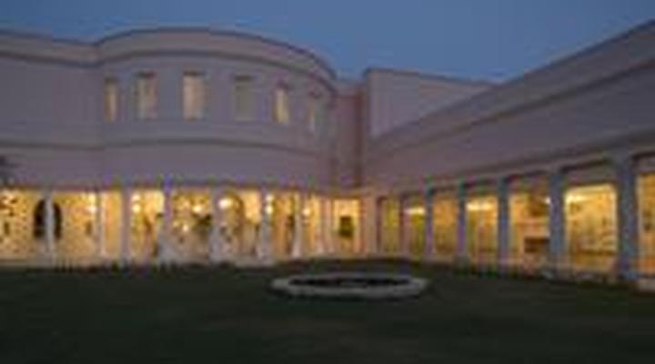 SUJÁN Rajmahal Palace