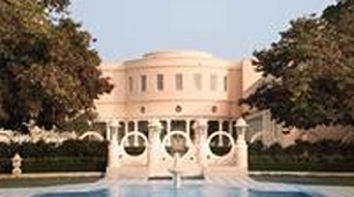 SUJÁN Rajmahal Palace