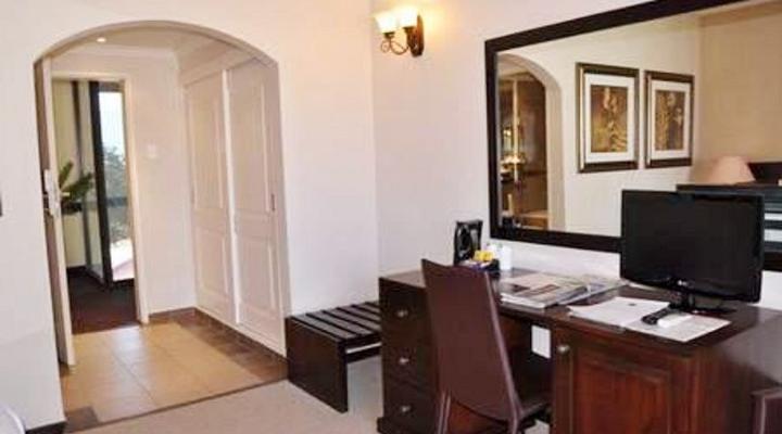 Happy Valley Hotel & Casino