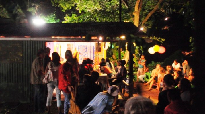 Mad Hatters Lodge and Backpackers