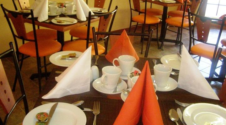 De Home Ekhaya Guest House