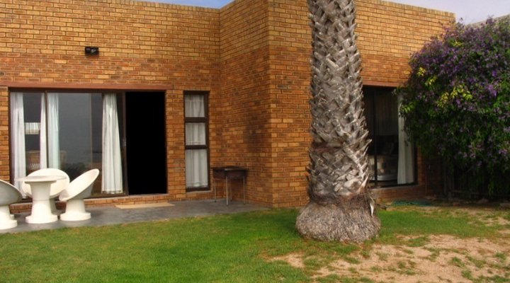 Beach House Accommodation – Oyster