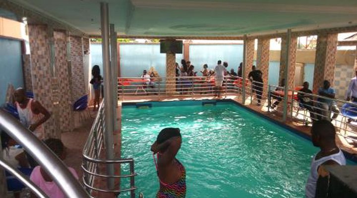 Warike Hotels And Suites