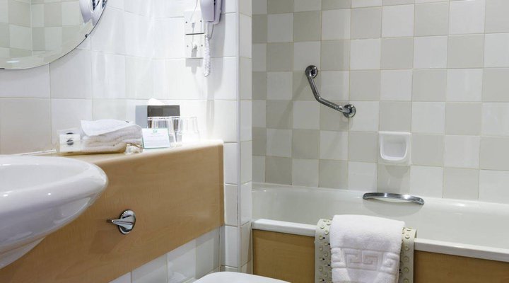 Holiday Inn London Heathrow Ariel