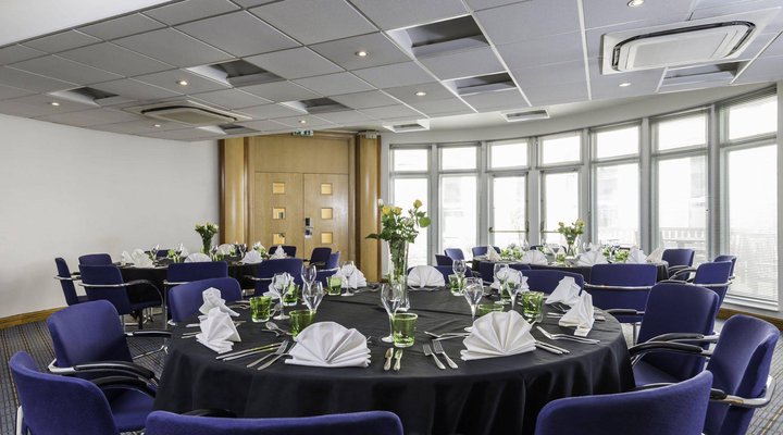 Holiday Inn London Heathrow Ariel