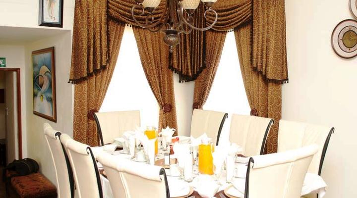 Nthatuoa Guest House