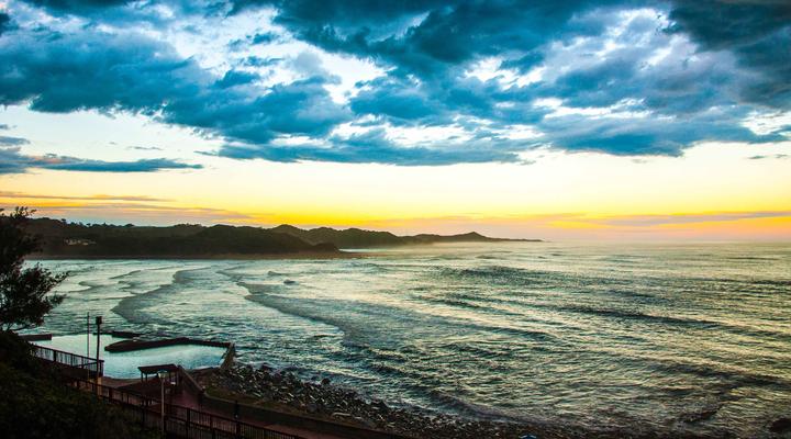 18 Coogee Bay Beachfront Apartment East London