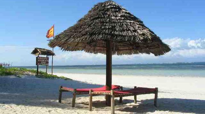 Makuti Beach Hotel and Bungalows