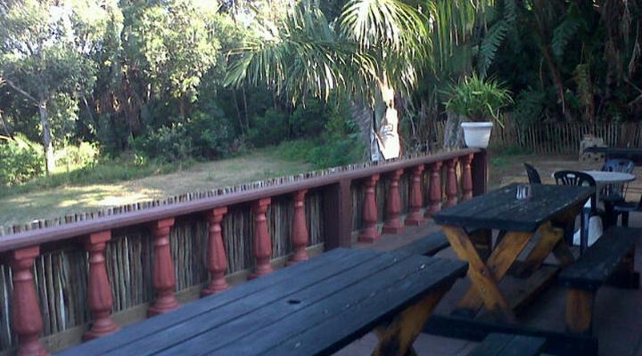 Montage Guesthouse & Cafe