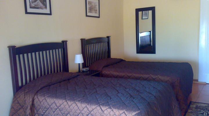 Dinoko Country Lodge