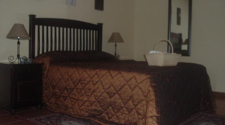 Dinoko Country Lodge