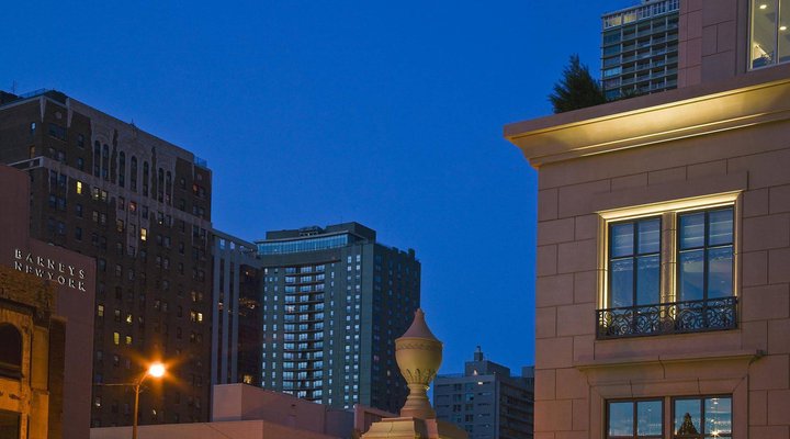 Waldorf Astoria Chicago