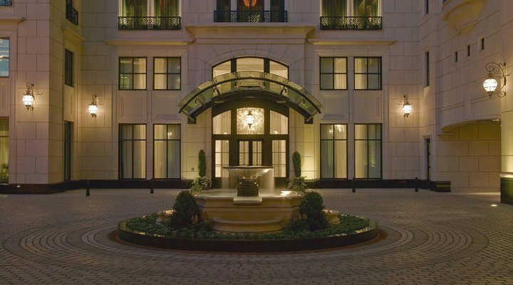 Waldorf Astoria Chicago