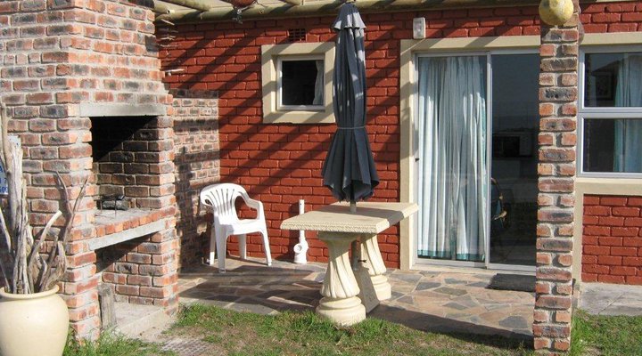 Barnacles Seaside Flatlets