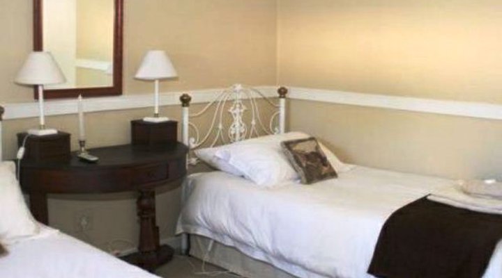Palm Court Bed & Breakfast