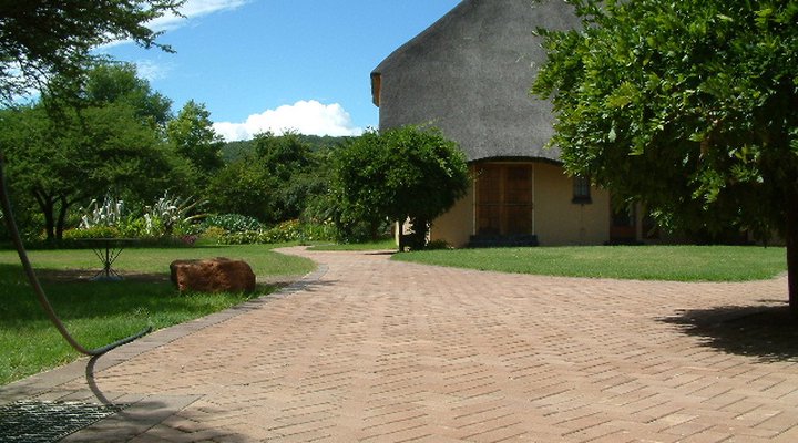 Owl and Elephant Lodge